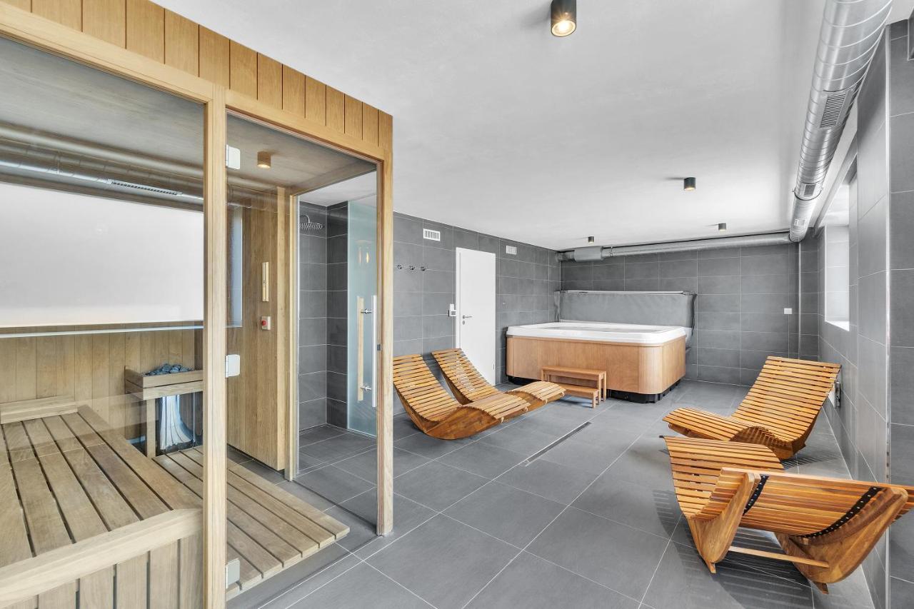 Residence Kotel โรกีนีซ นัด ยีเซอโร ภายนอก รูปภาพ